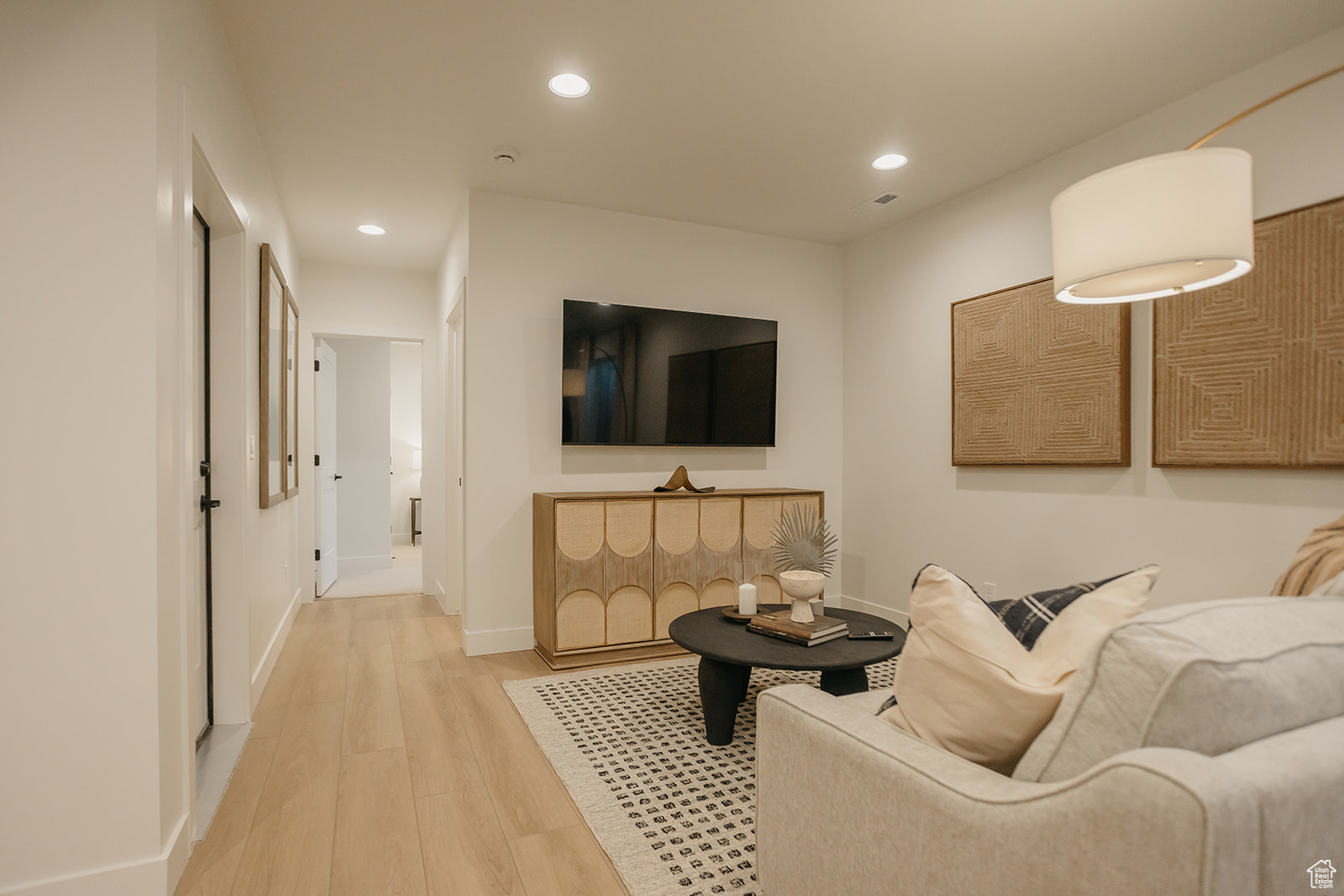 WILLOW ESTATES - Residential