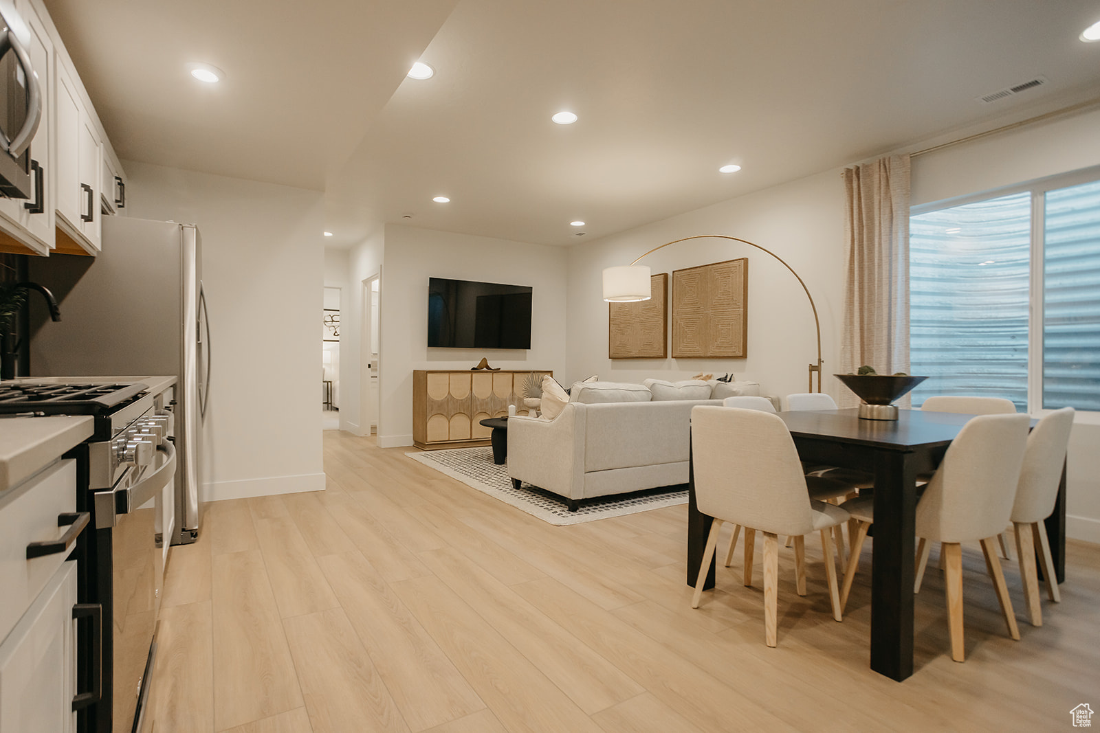 WILLOW ESTATES - Residential