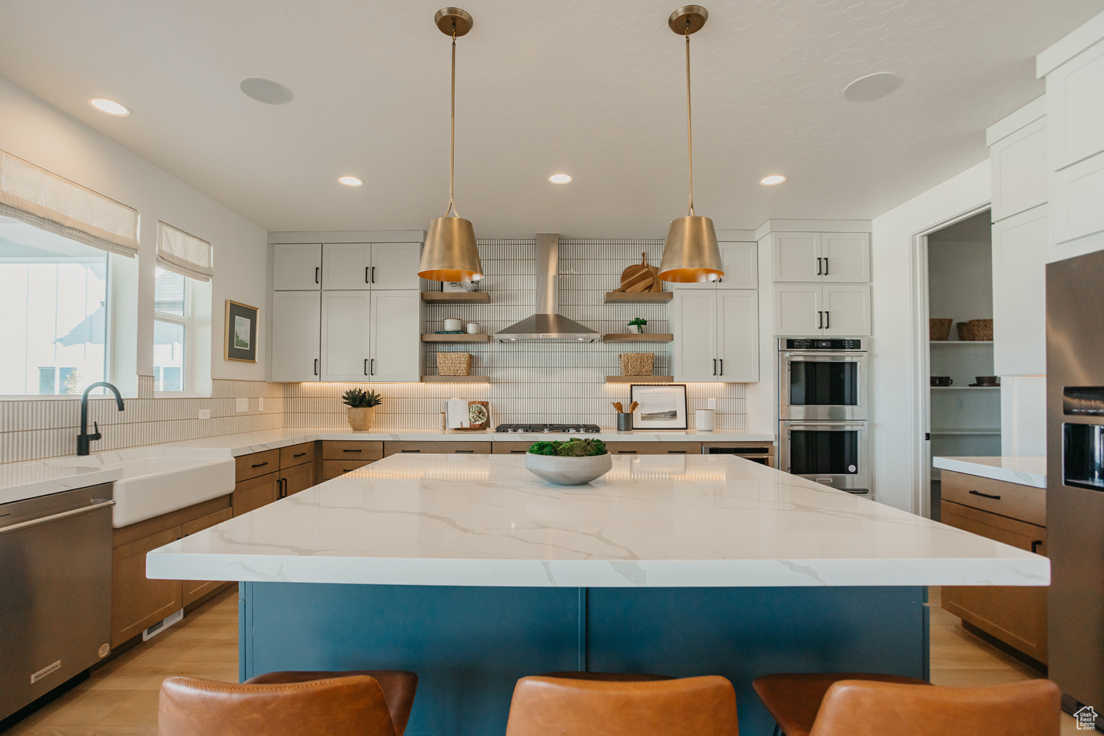 WILLOW ESTATES - Residential