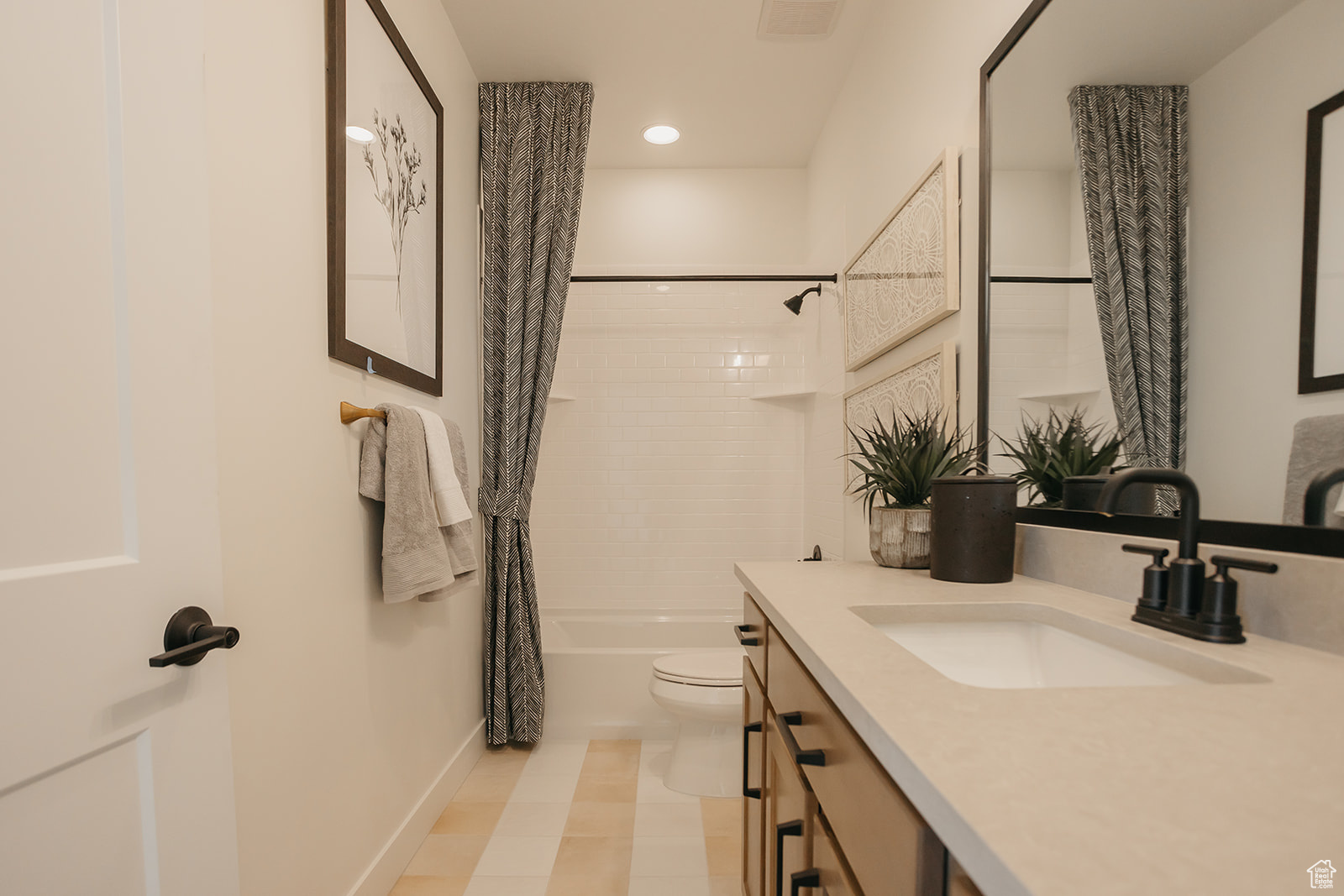 WILLOW ESTATES - Residential