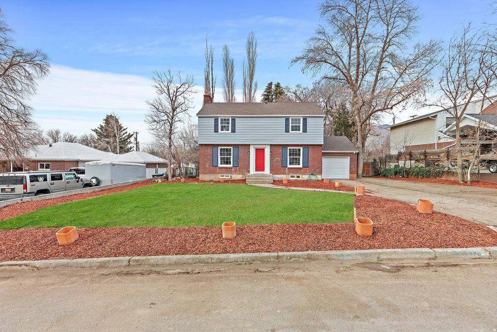 Photo of 1470 DARLING ST, Ogden, UT 84403 (MLS # 2136749)