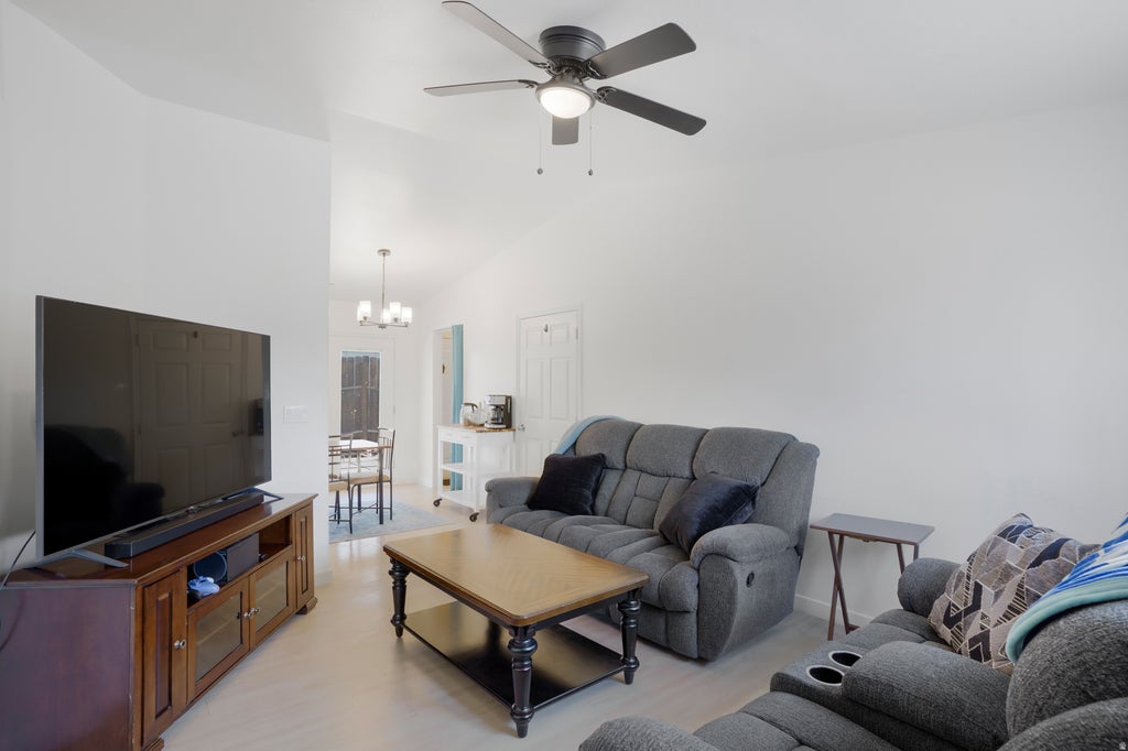 Photo of 463 N 2270 CIR E, Saint George, UT 84790 (MLS # 2182698)