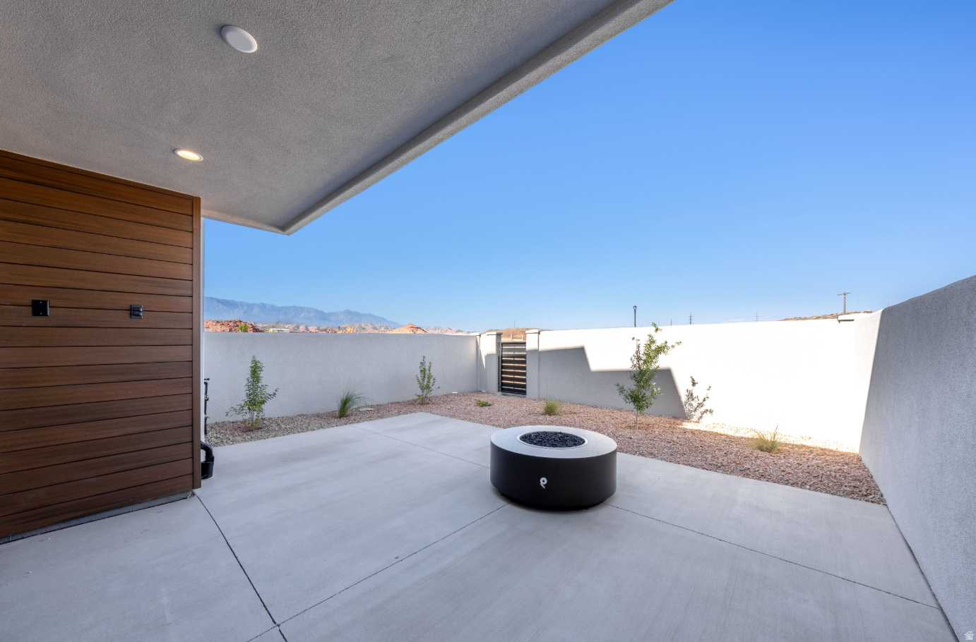 THE ISLAND AT CORAL CANYON - Residential