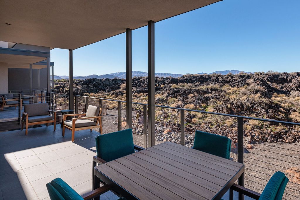 Photo of 1400 E BLACK DESERT DR #22277, Ivins, UT 84738 (MLS # 2133259)