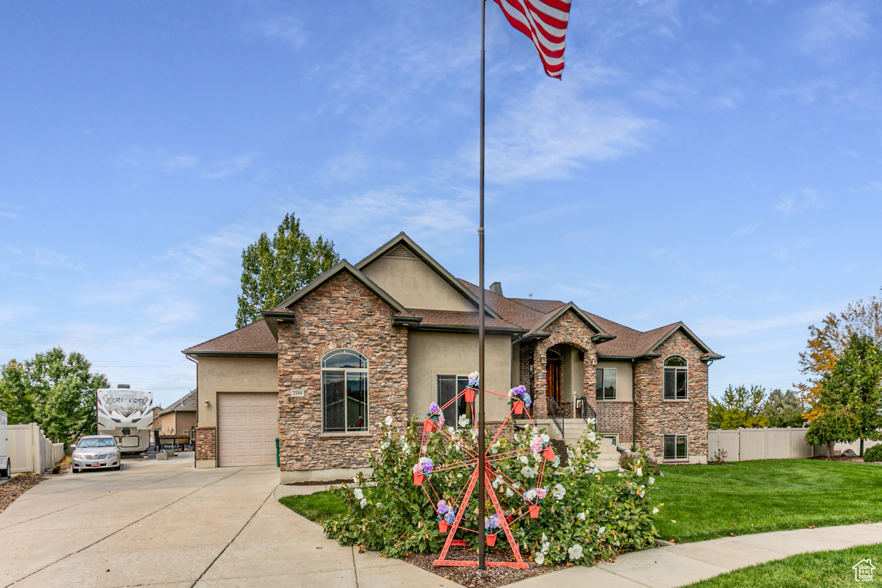 WINDSOR FARMS - Residential