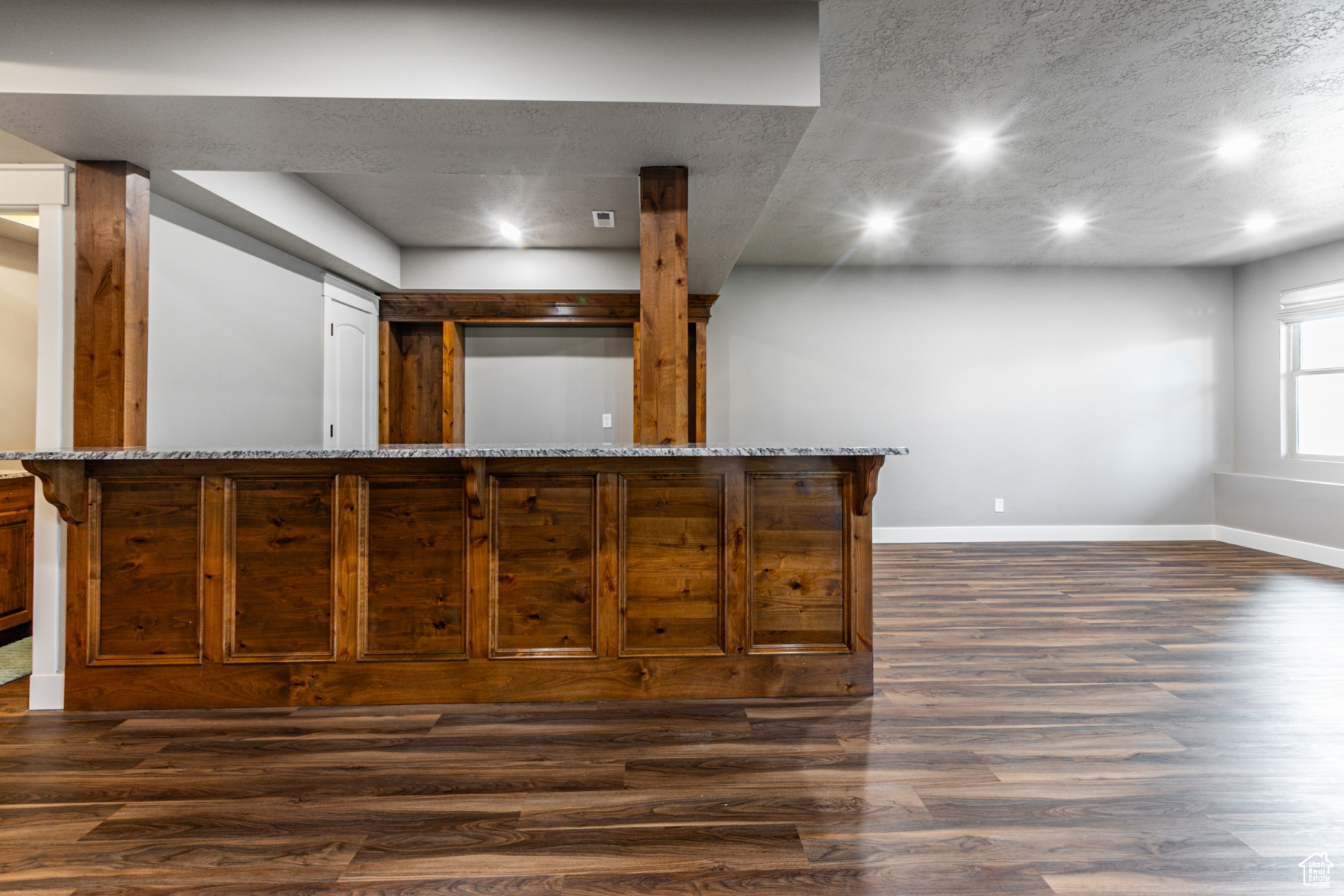 WINDSOR FARMS - Residential
