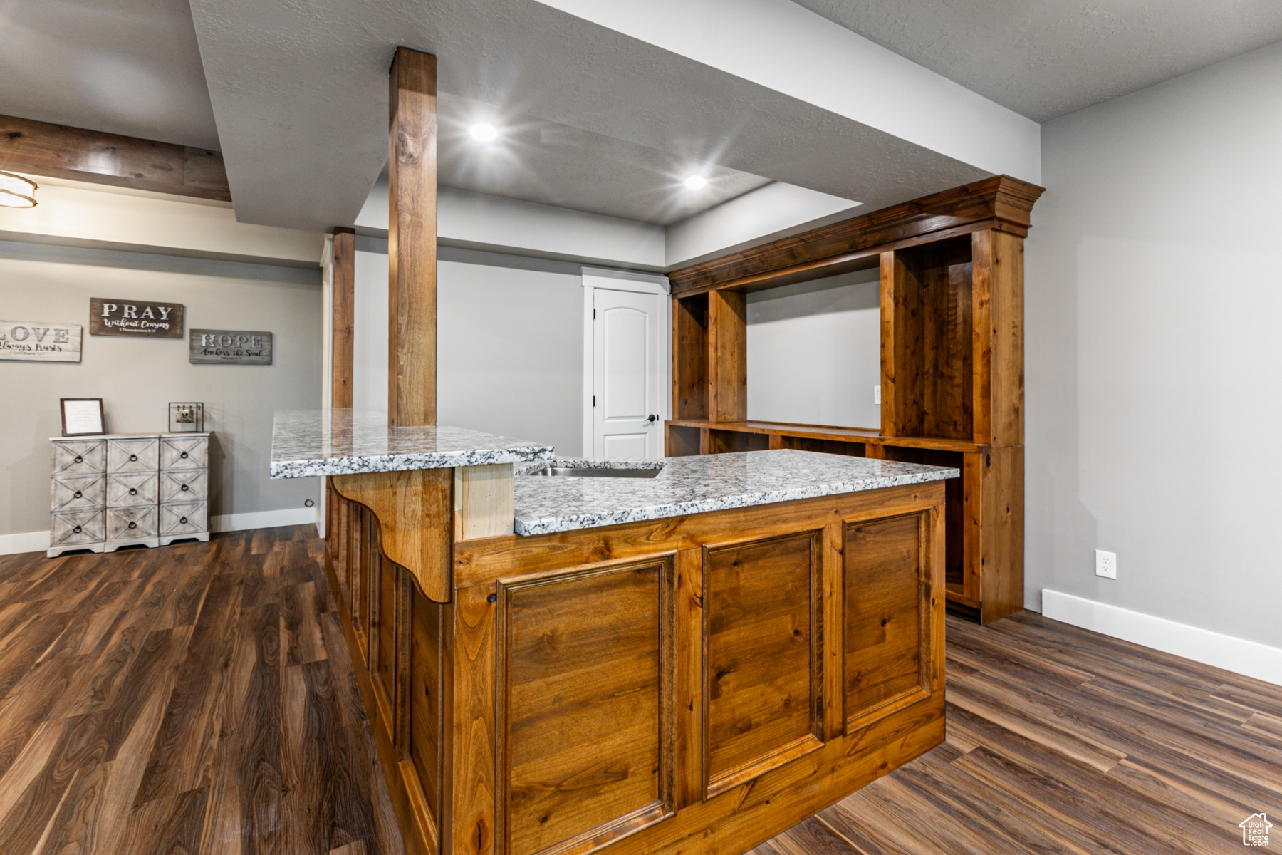 WINDSOR FARMS - Residential