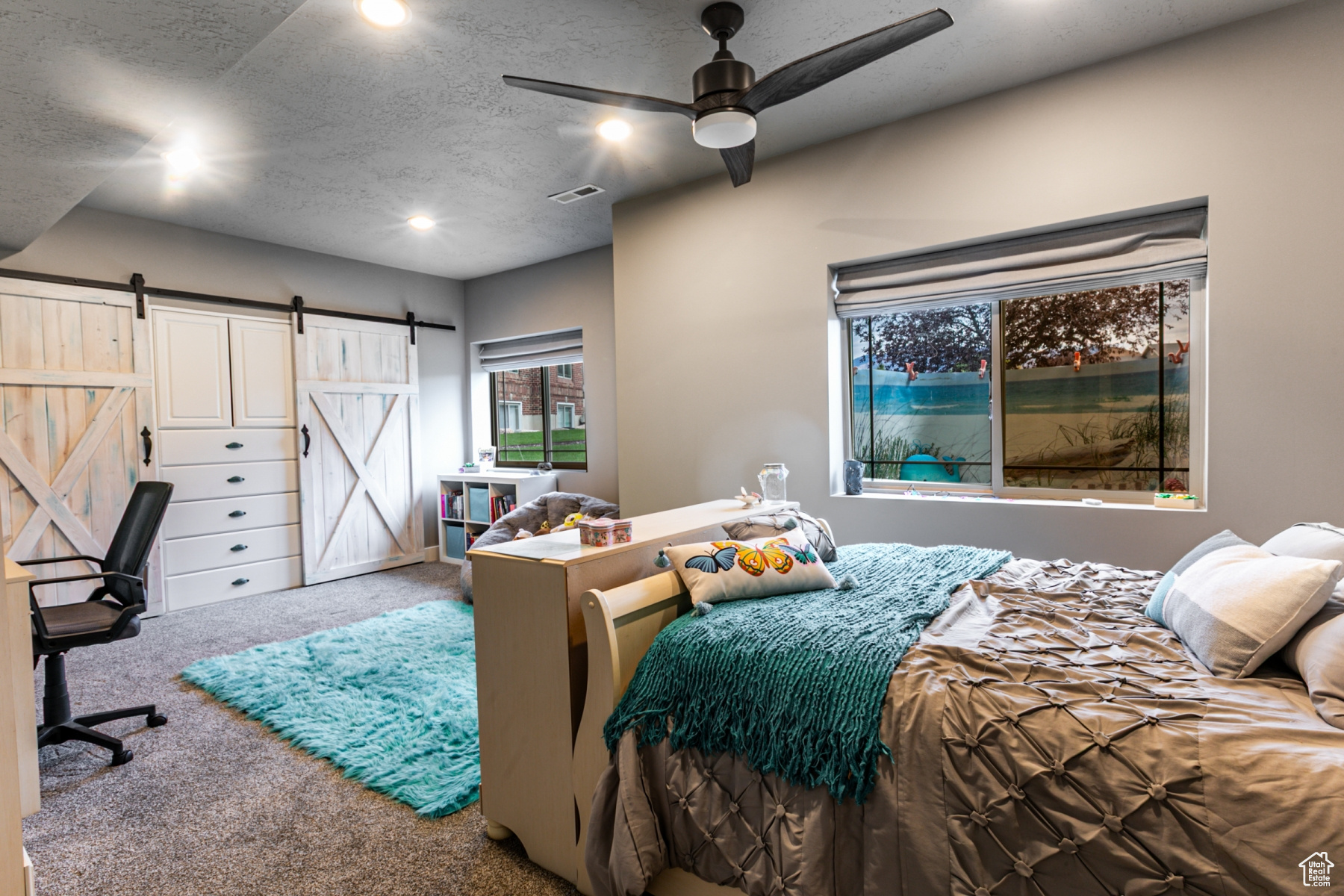 WINDSOR FARMS - Residential