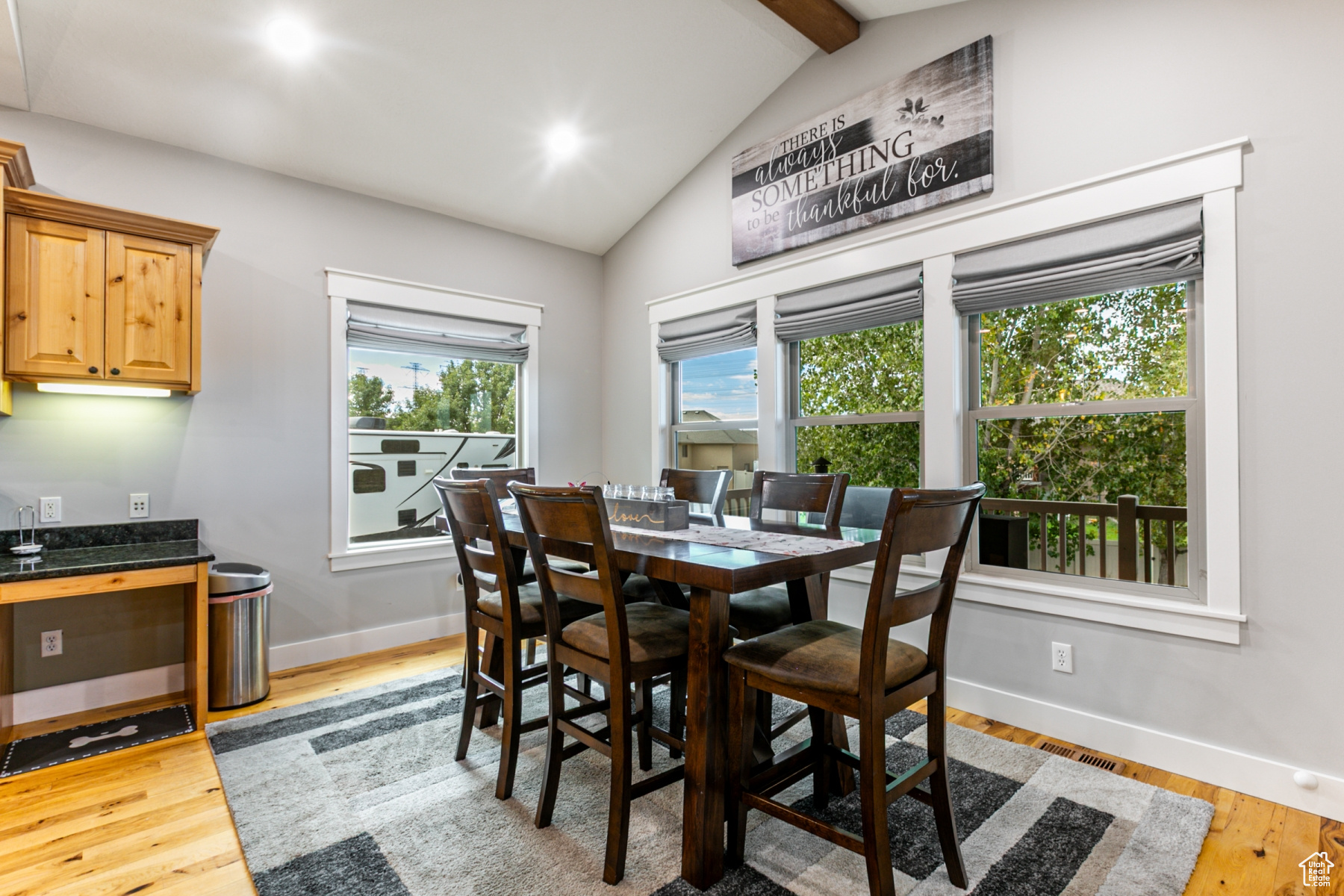 WINDSOR FARMS - Residential