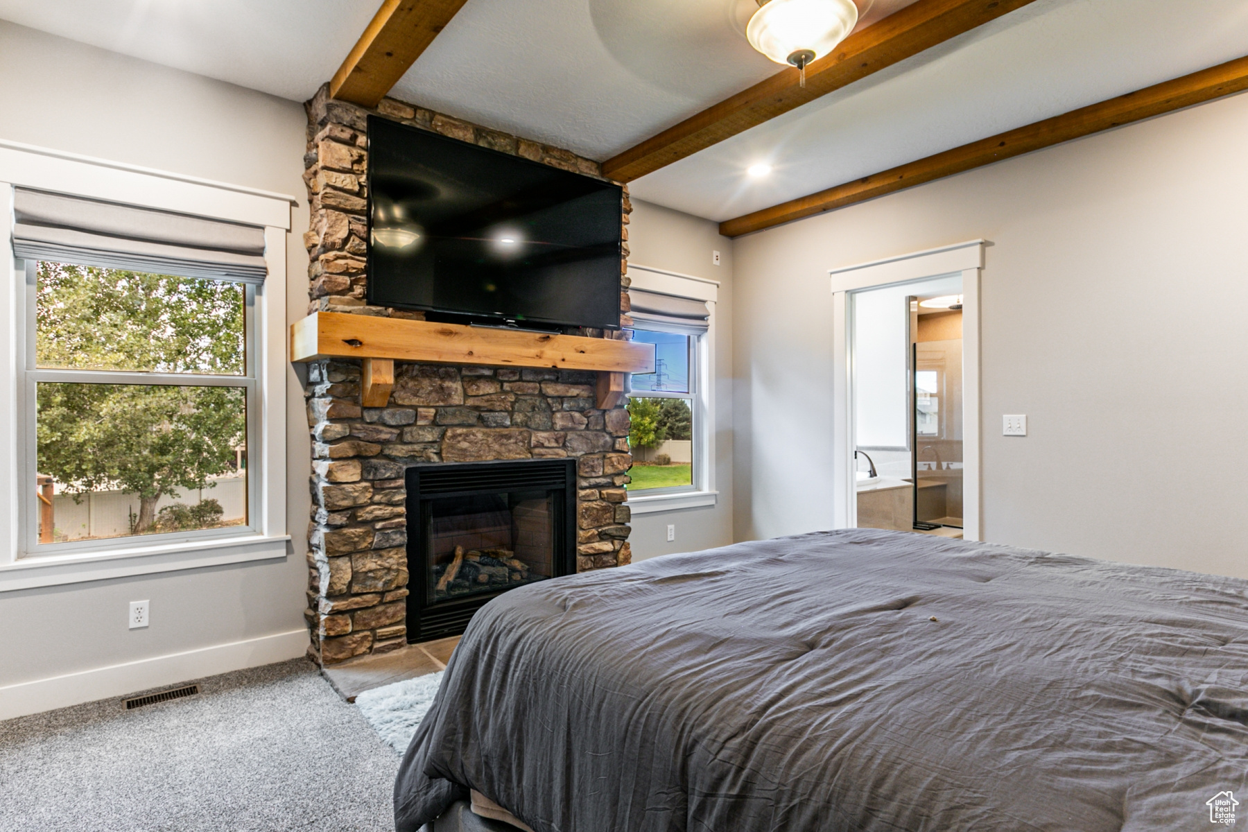 WINDSOR FARMS - Residential
