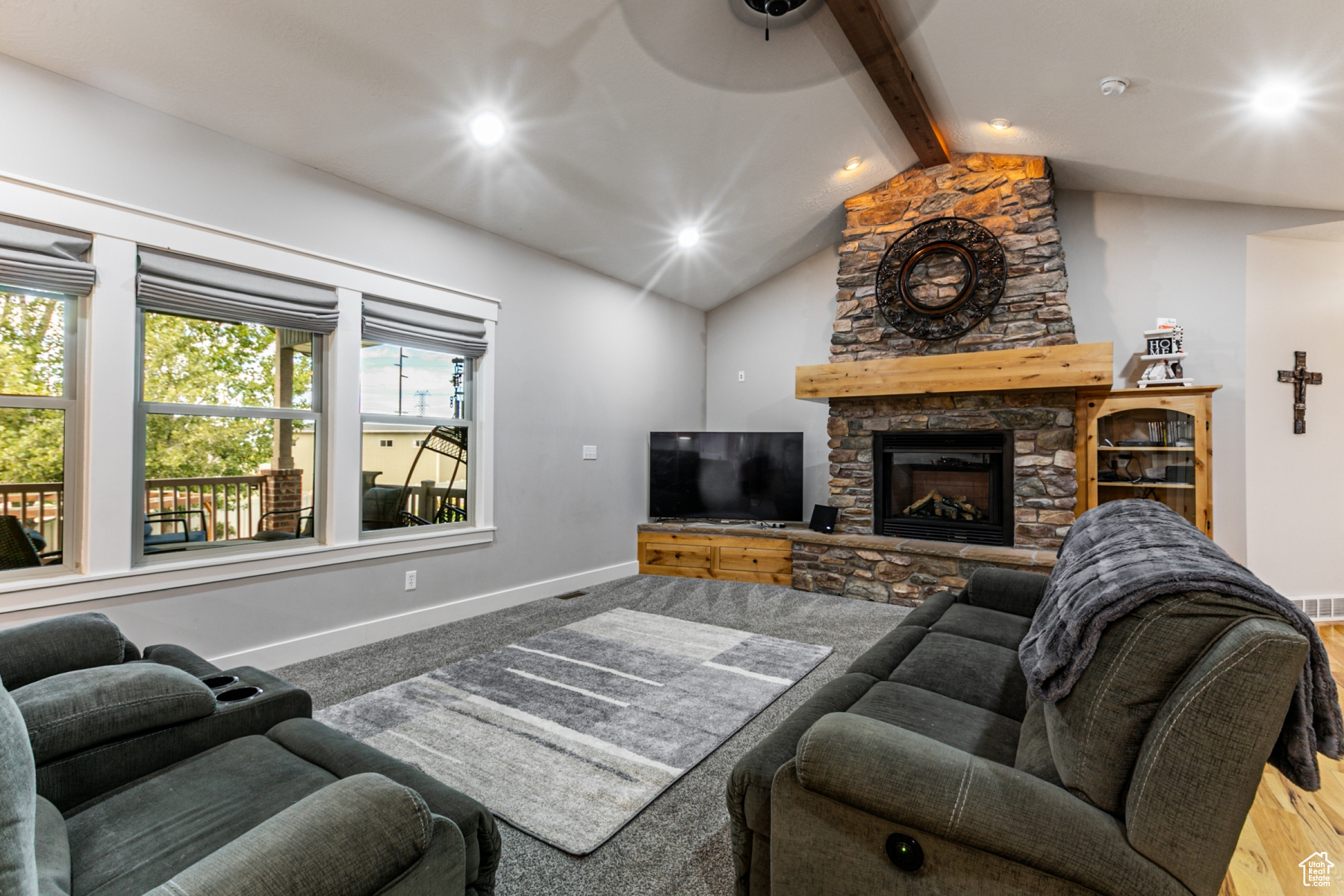 WINDSOR FARMS - Residential