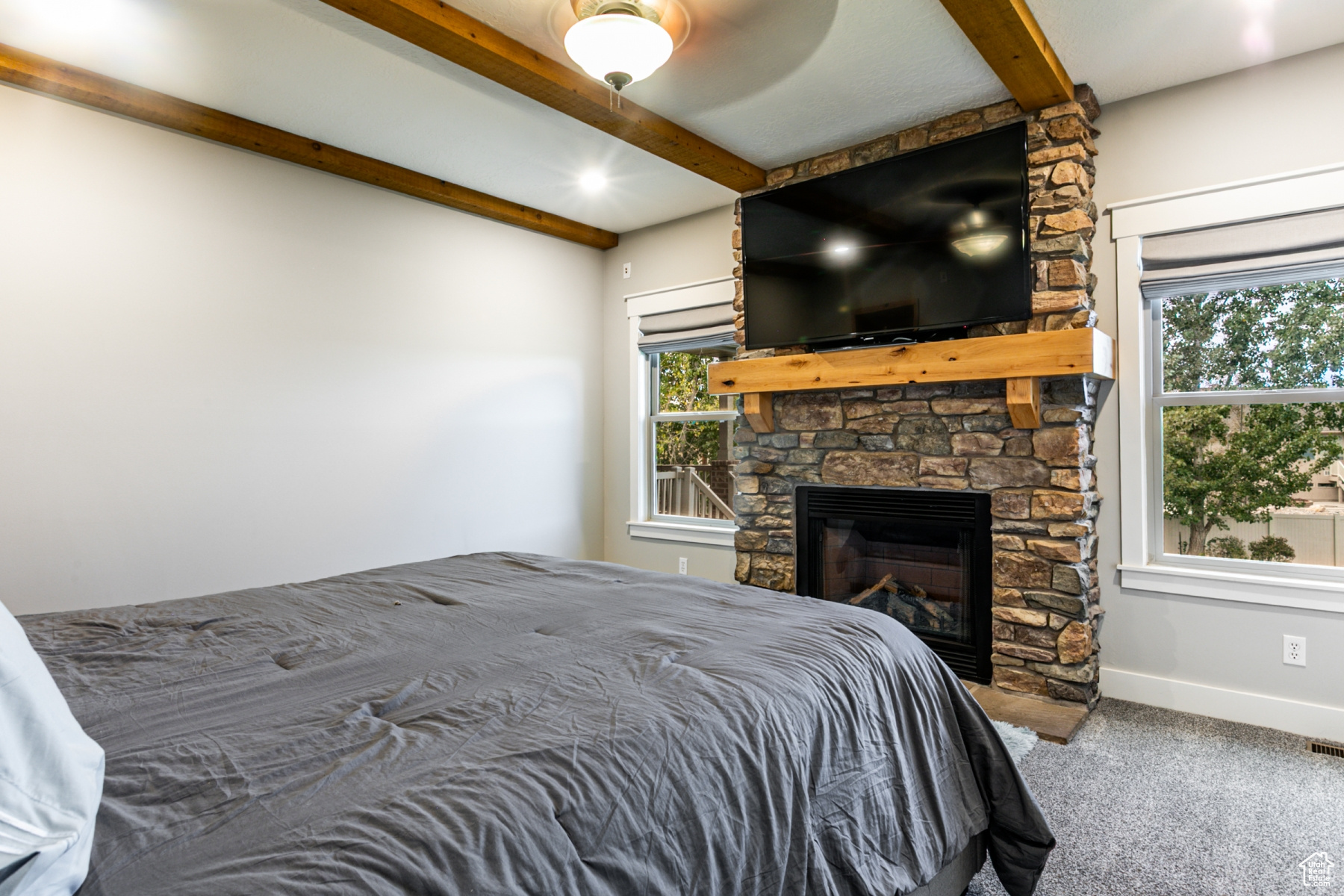 WINDSOR FARMS - Residential