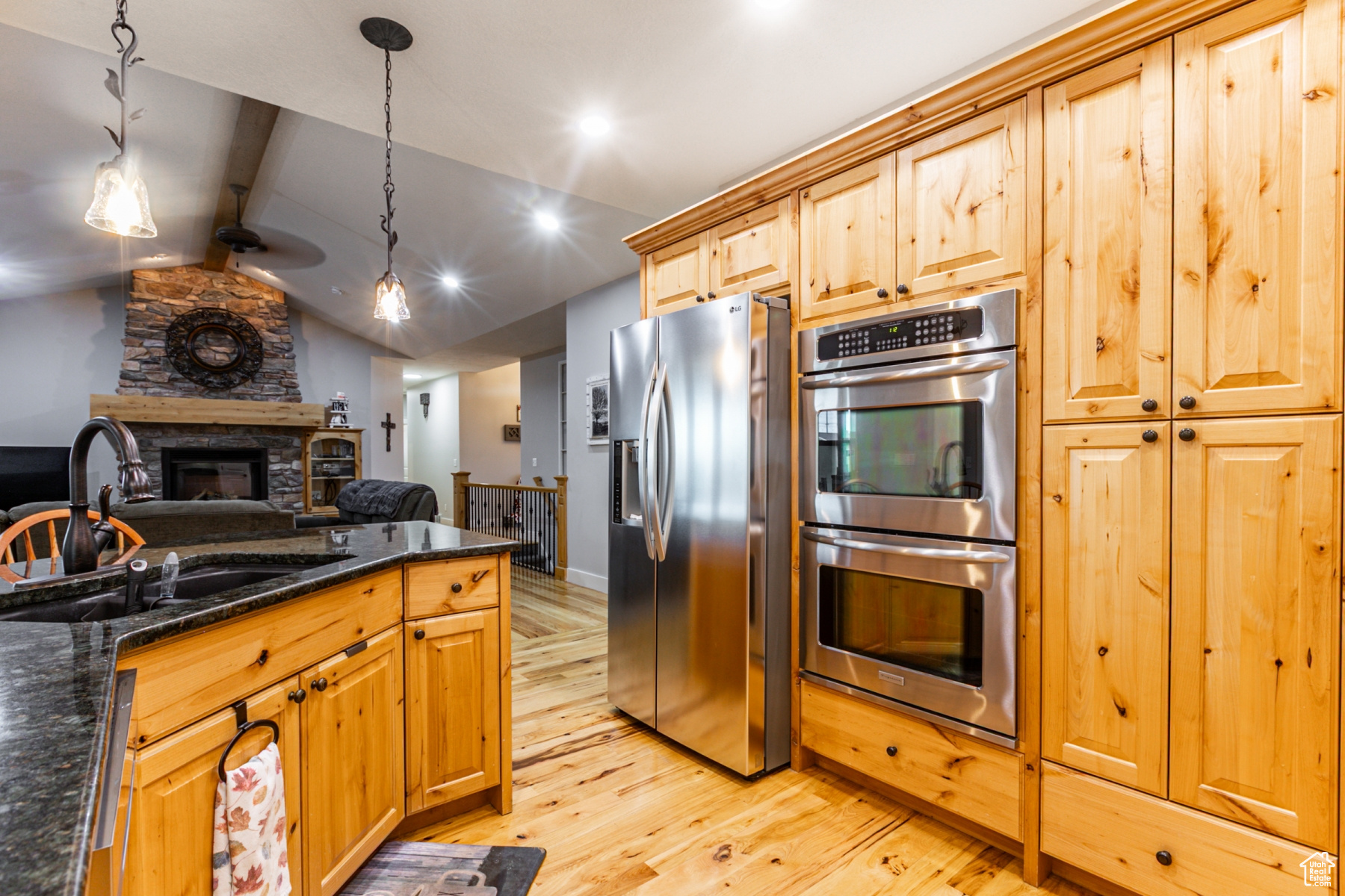 WINDSOR FARMS - Residential