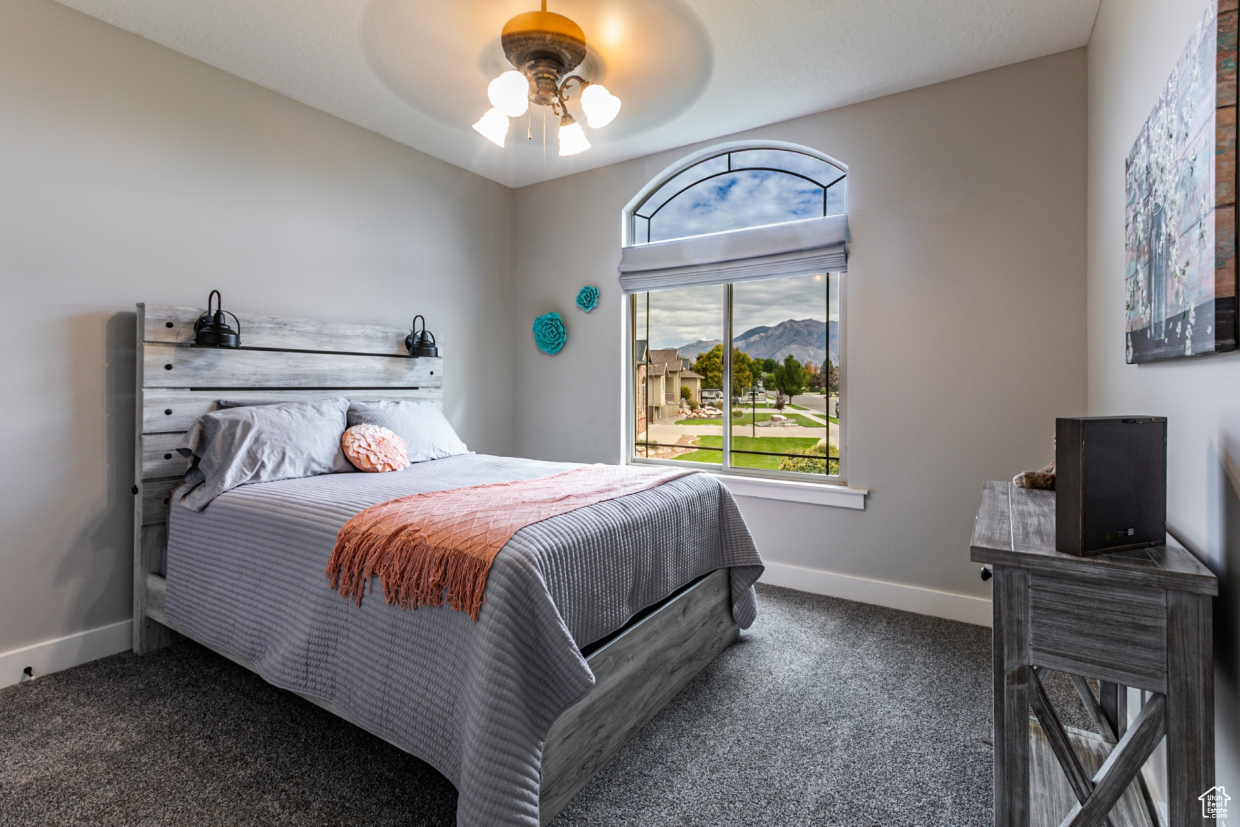 WINDSOR FARMS - Residential