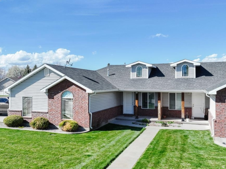 CREAMERY HOLLOW SUBDIVISION - Residential Income