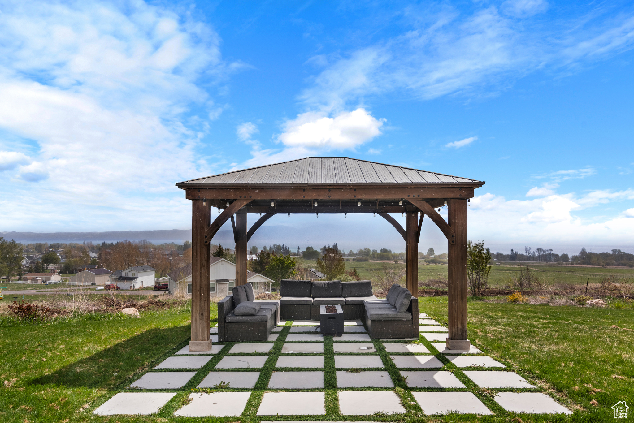 BUTTERCUP ESTATE - Residential