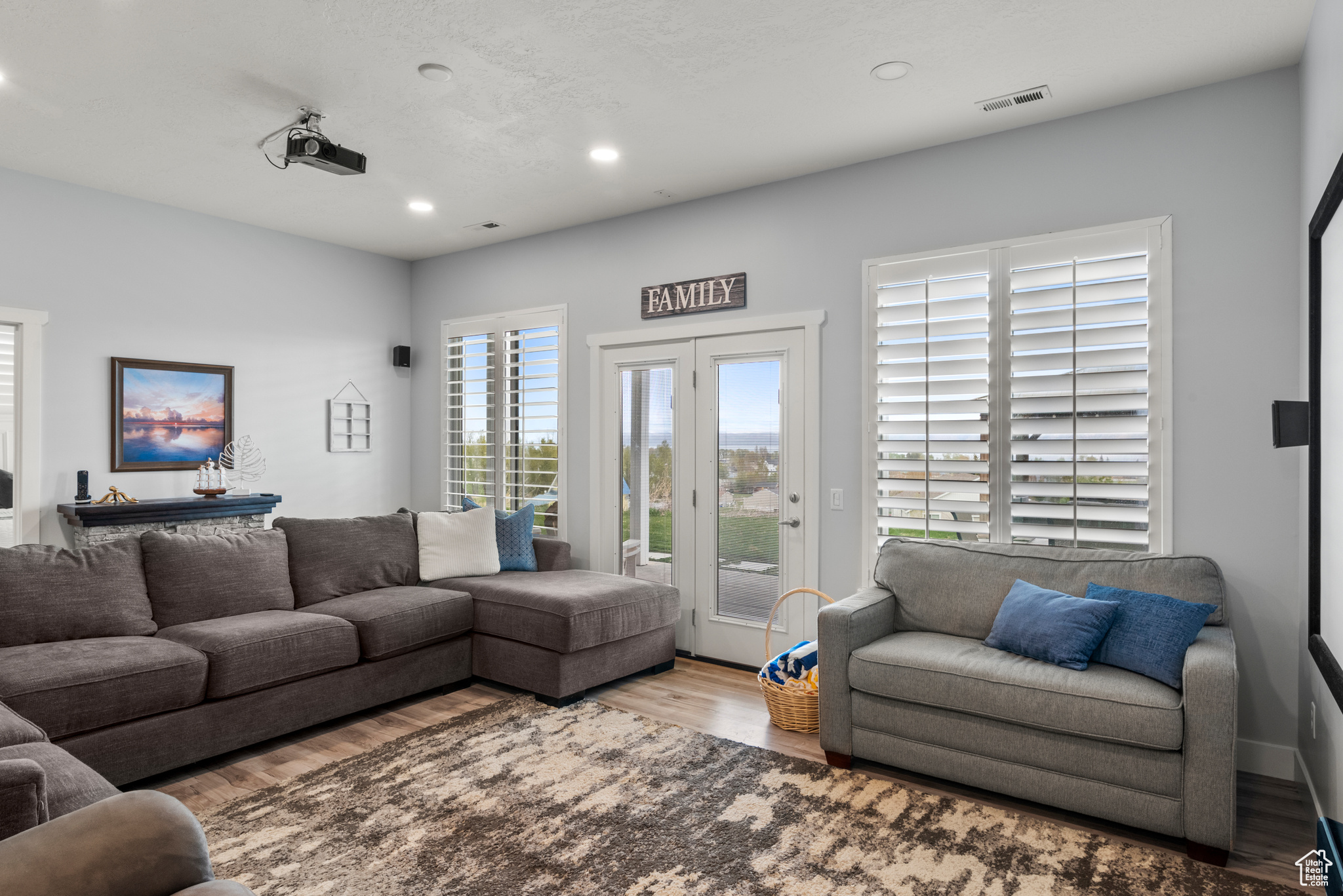 BUTTERCUP ESTATE - Residential