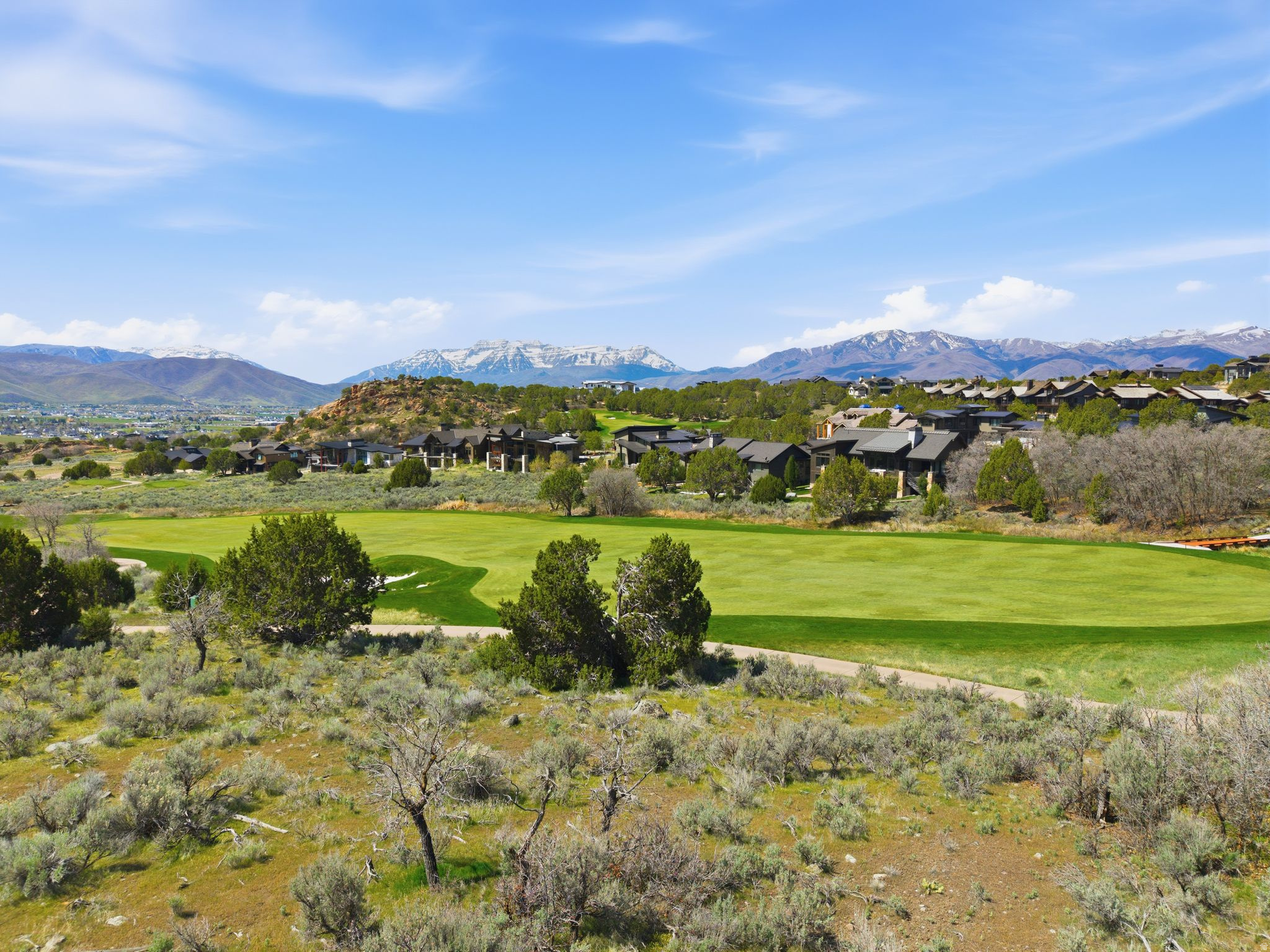 RED LEDGES - Land