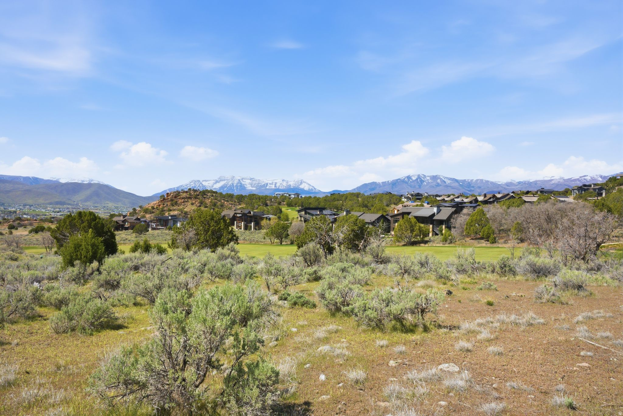 RED LEDGES - Land