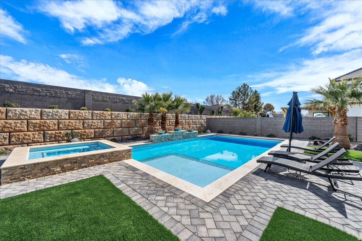 QUEENSRIDGE PARTIAL AMENDED & EXTENDED A - Residential