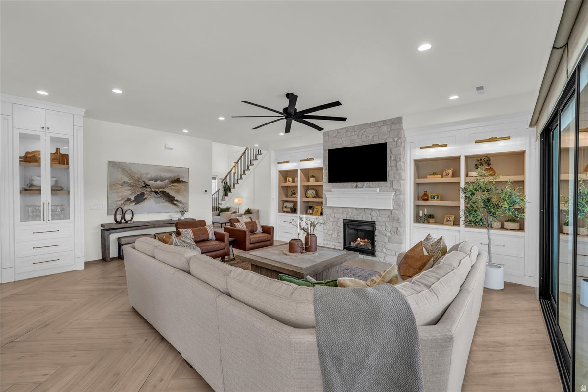 QUEENSRIDGE PARTIAL AMENDED & EXTENDED A - Residential