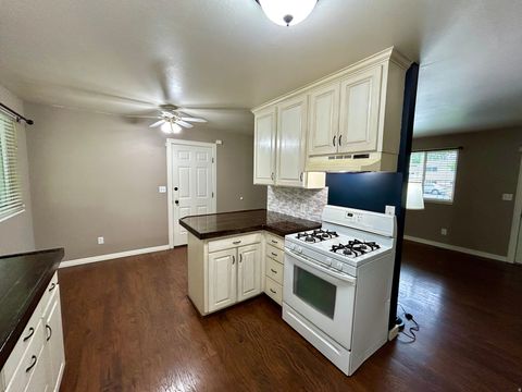 Tiny photo for 441 S 400 E, Payson, UT 84651 (MLS # 2161881)