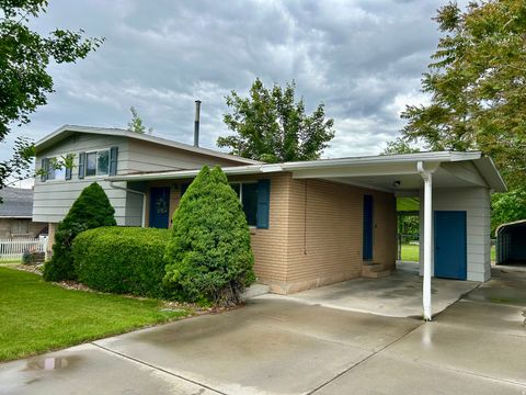 Photo of 441 S 400 E, Payson, UT 84651 (MLS # 2161881)