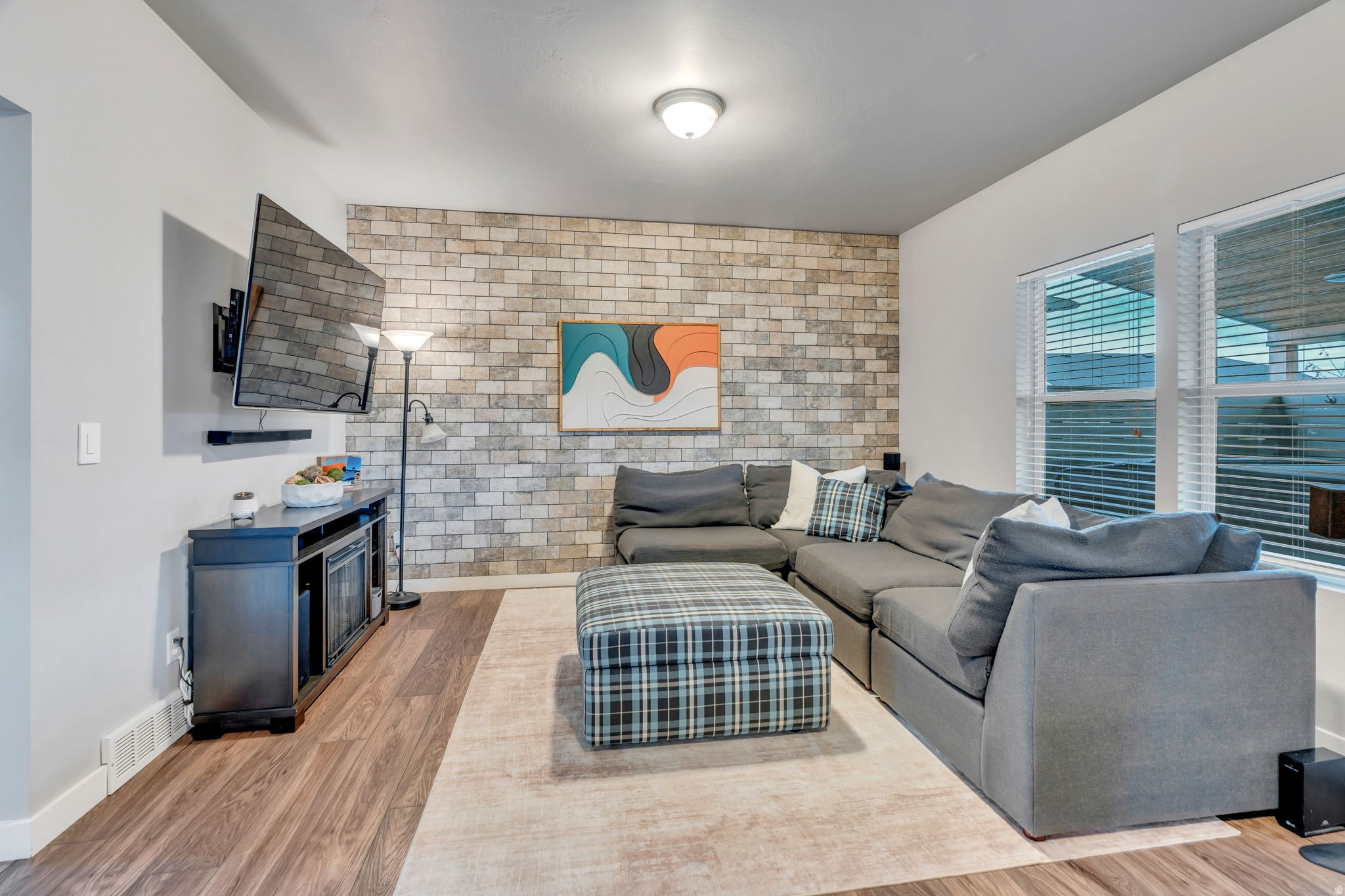 MEADOWS - Residential