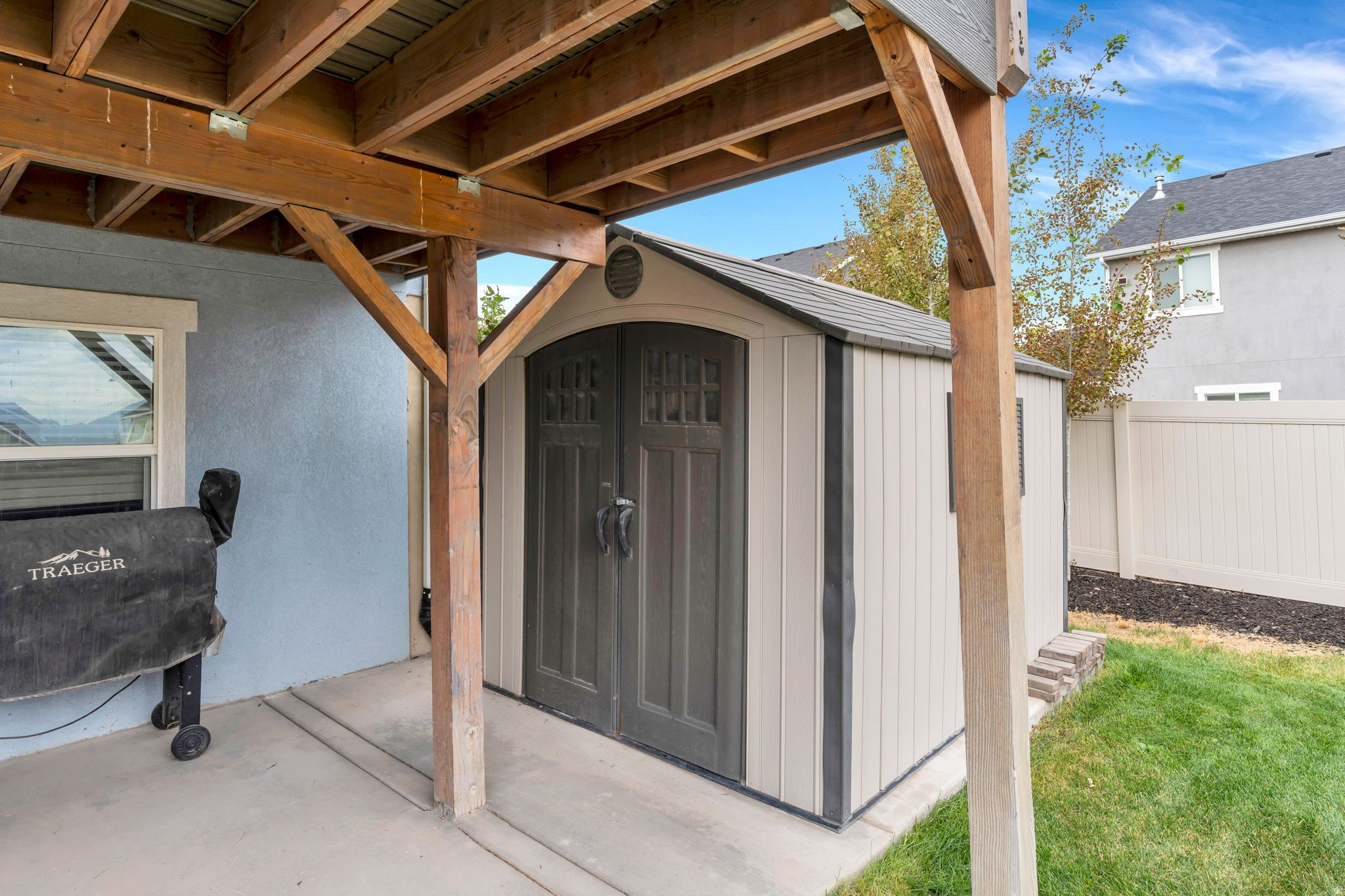 MEADOWS - Residential