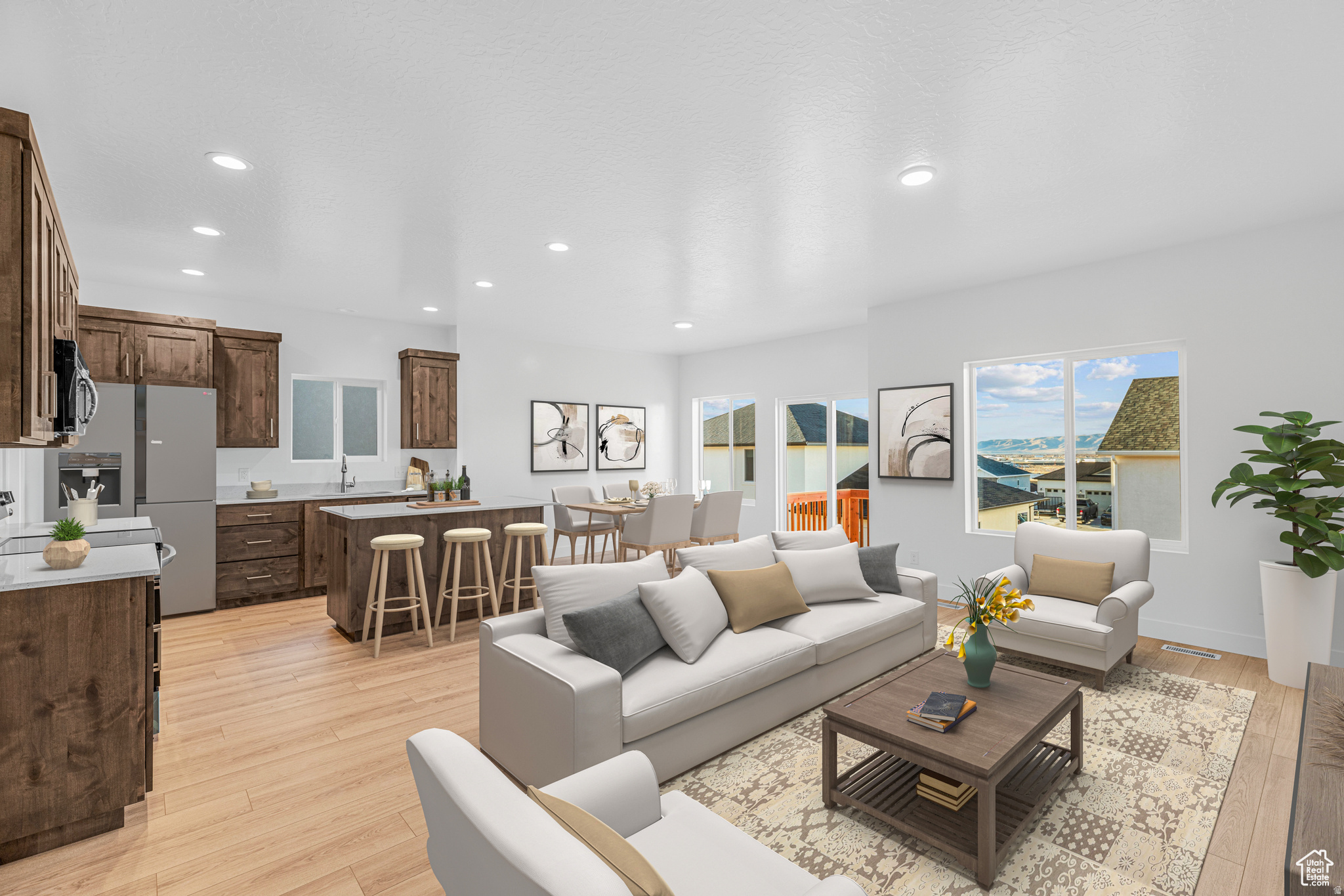 THE HILLS - Residential