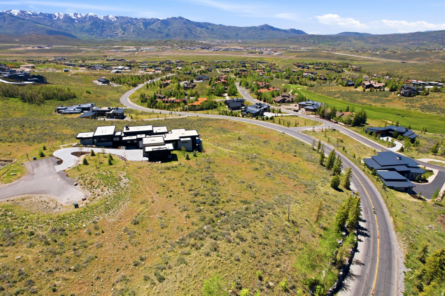 ELK RIDGE BLUFFS - Land