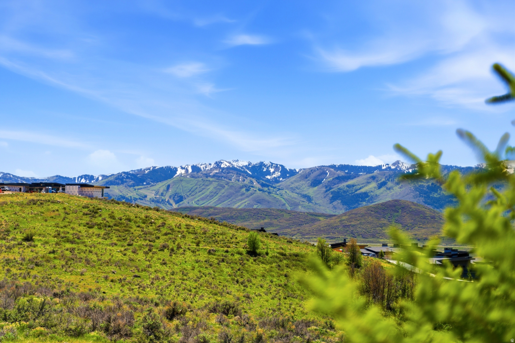 ELK RIDGE BLUFFS - Land