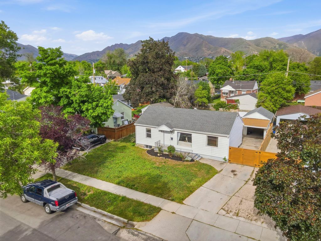 Photo of 2649 S 1800 E, Salt Lake City, UT 84106 (MLS # 2156479)