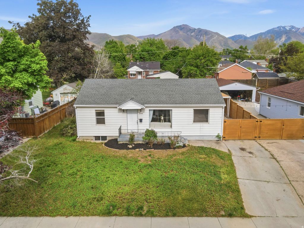Photo of 2649 S 1800 E, Salt Lake City, UT 84106 (MLS # 2156479)