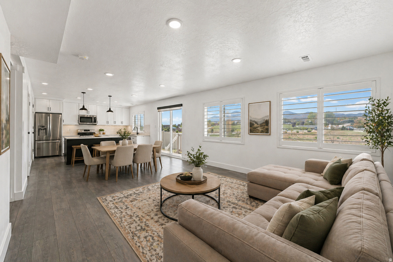 QUAILHILL - Residential