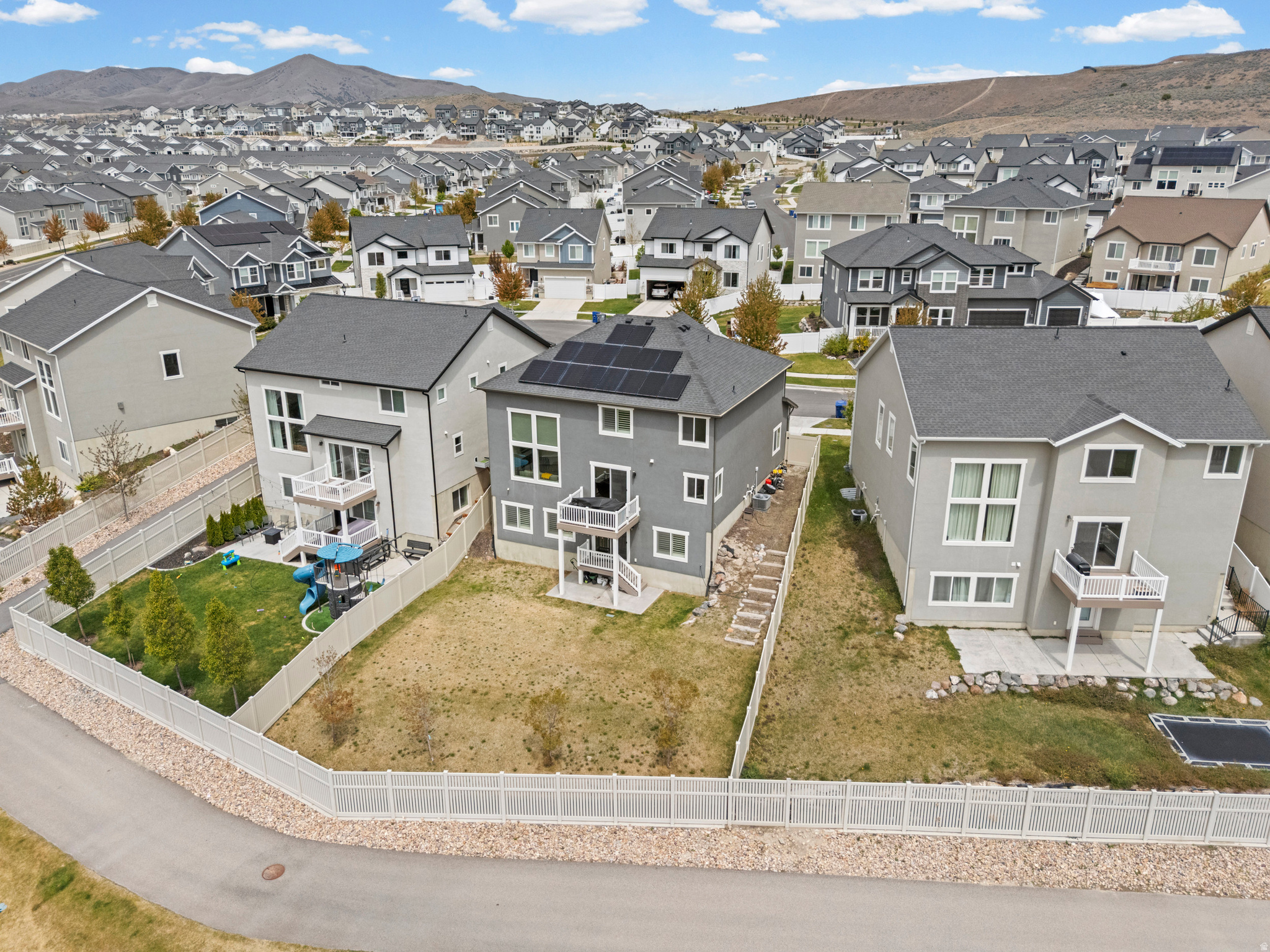 QUAILHILL - Residential