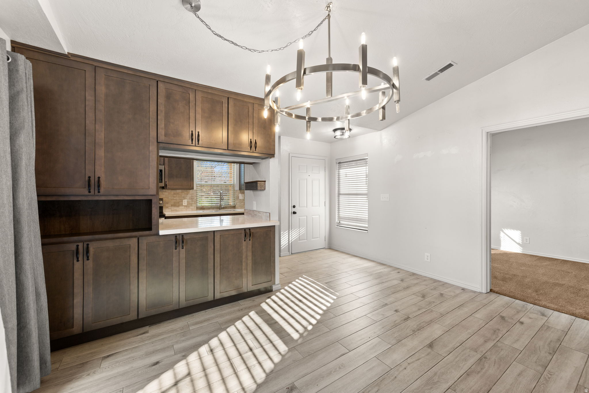 MESAS AMD - Residential