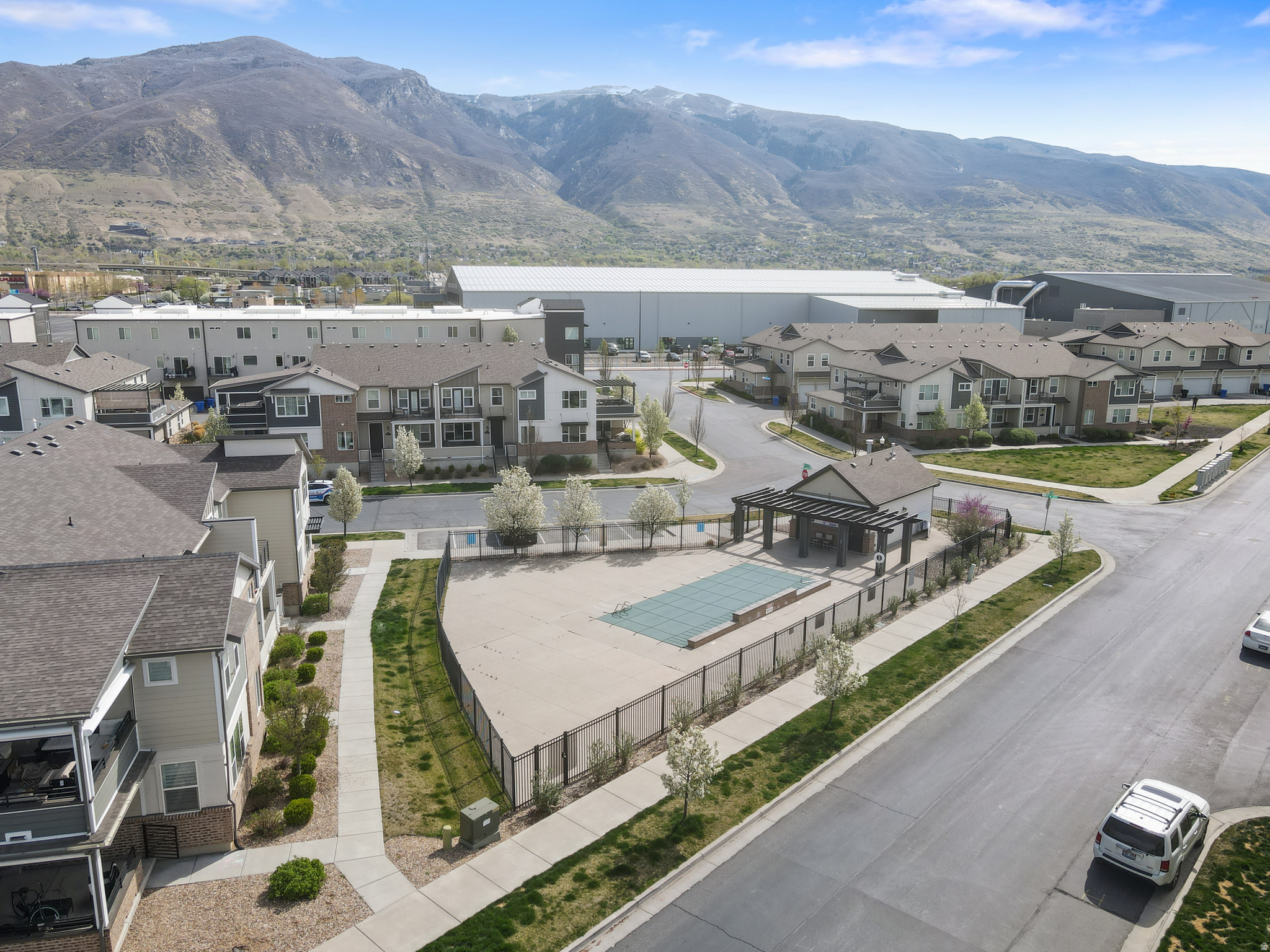 AVENUES AT STATION - Residential