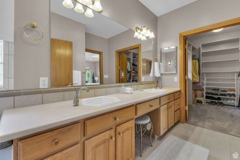 Tiny photo for 2457 S SCENIC DR, Salt Lake City, UT 84109 (MLS # 2110804)
