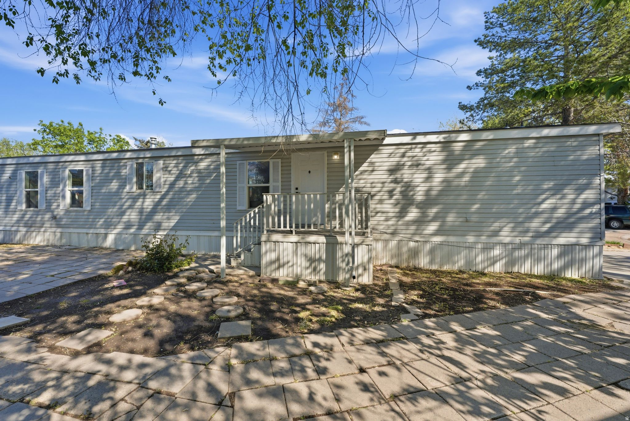 ALL SEASONS - Residential