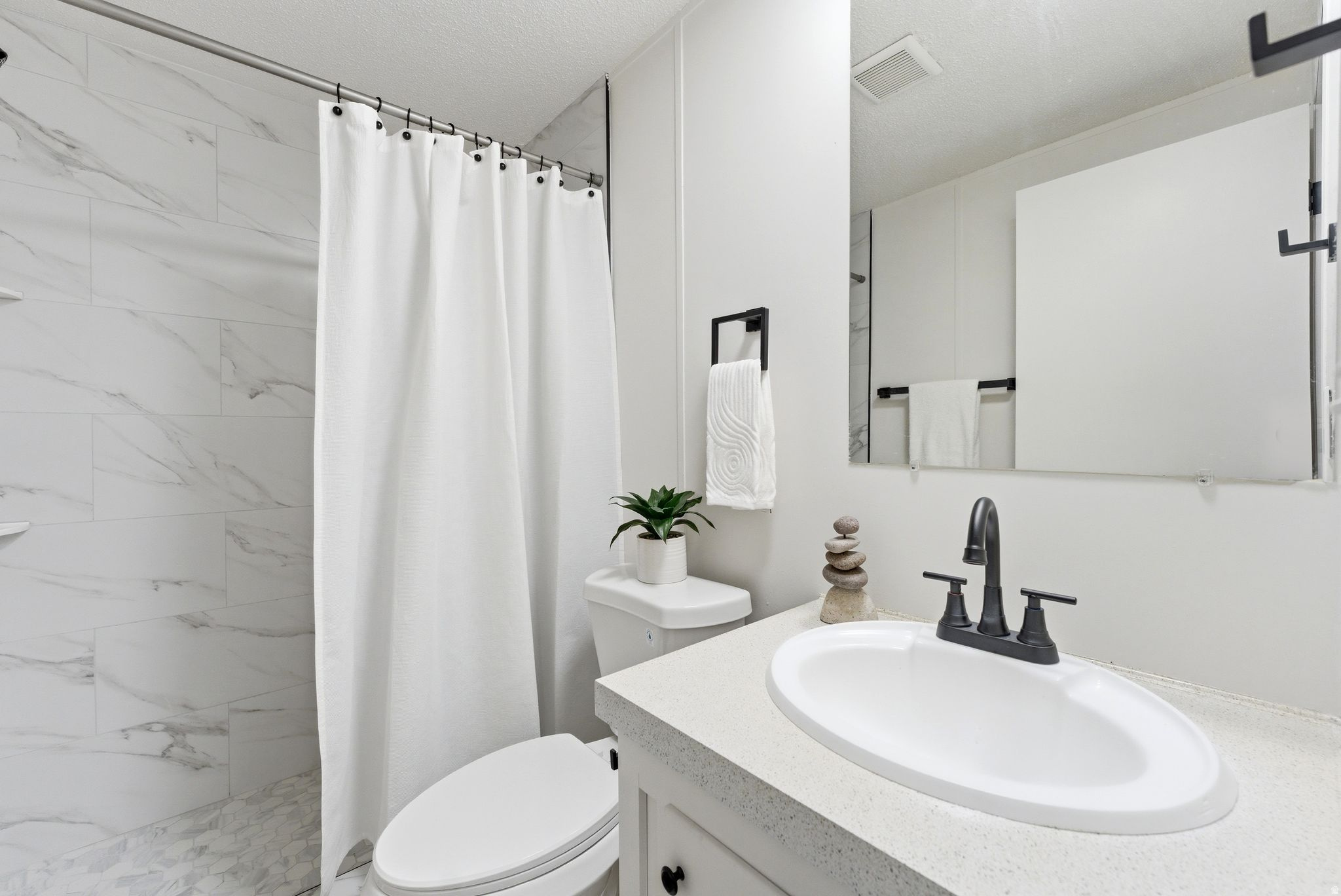 ALL SEASONS - Residential