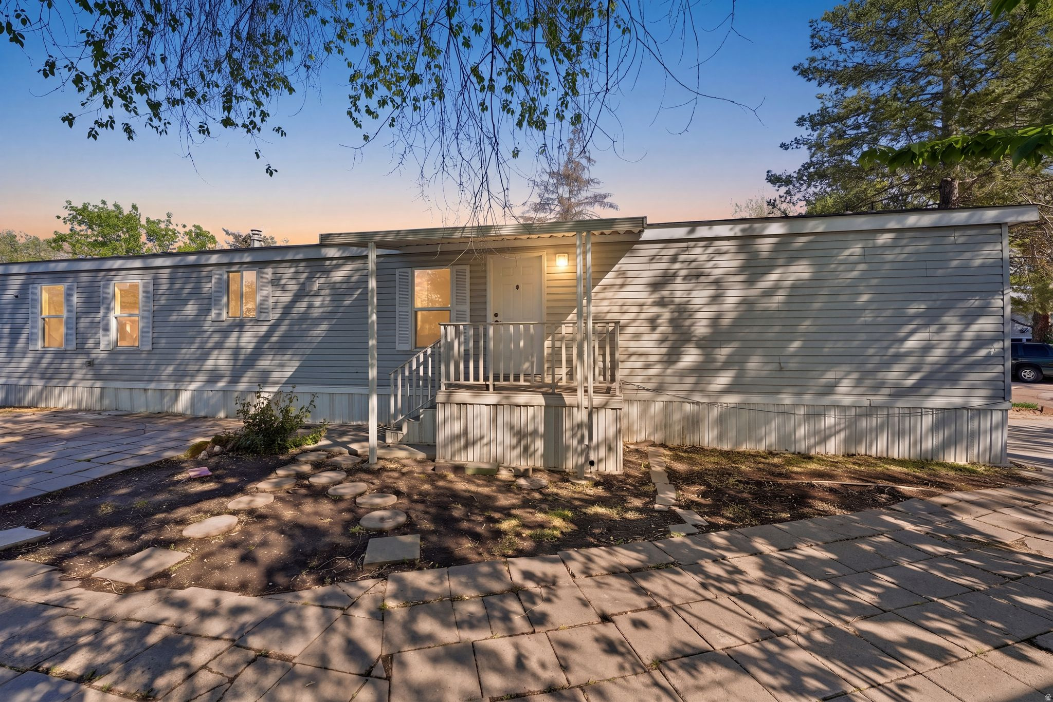 ALL SEASONS - Residential