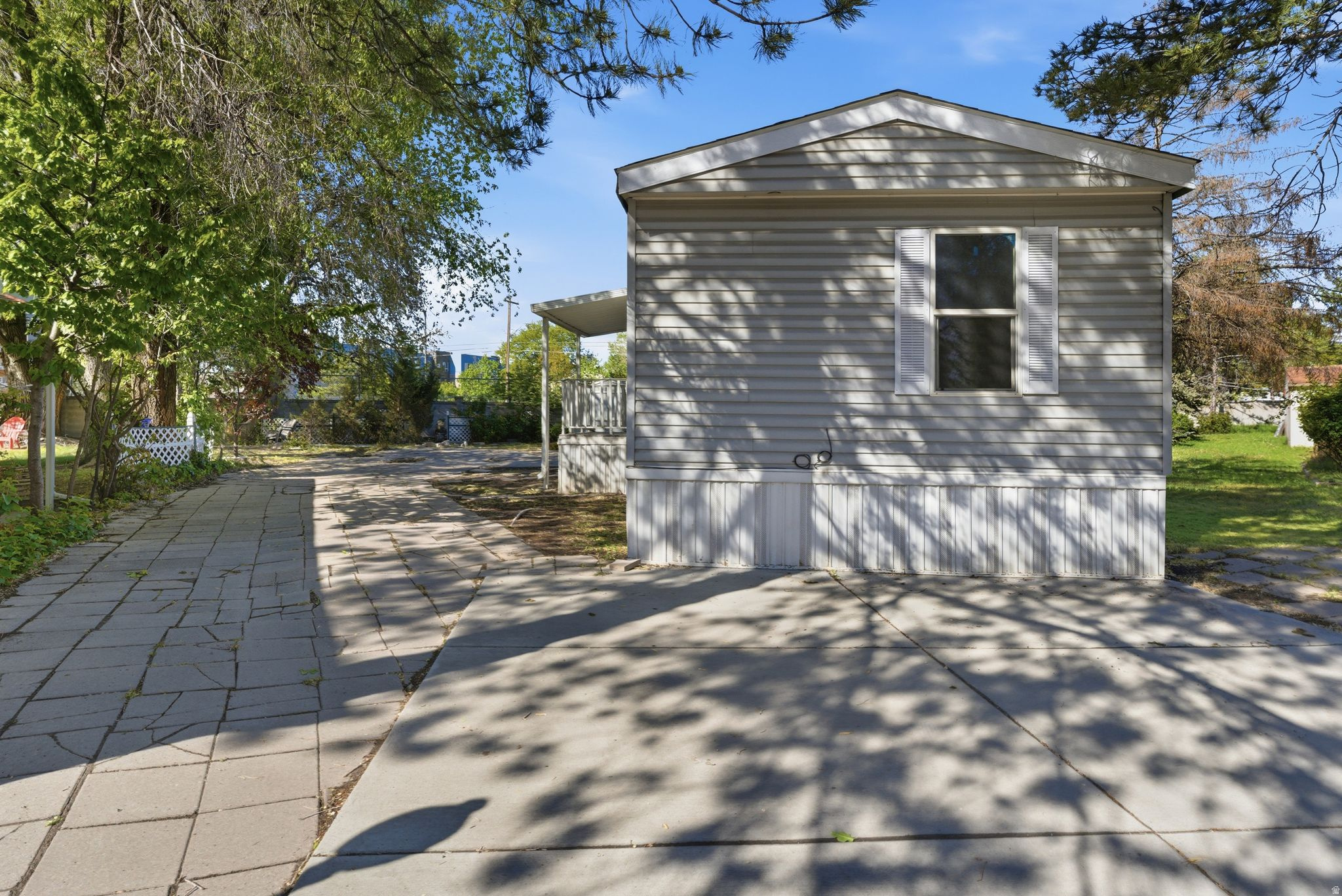 ALL SEASONS - Residential