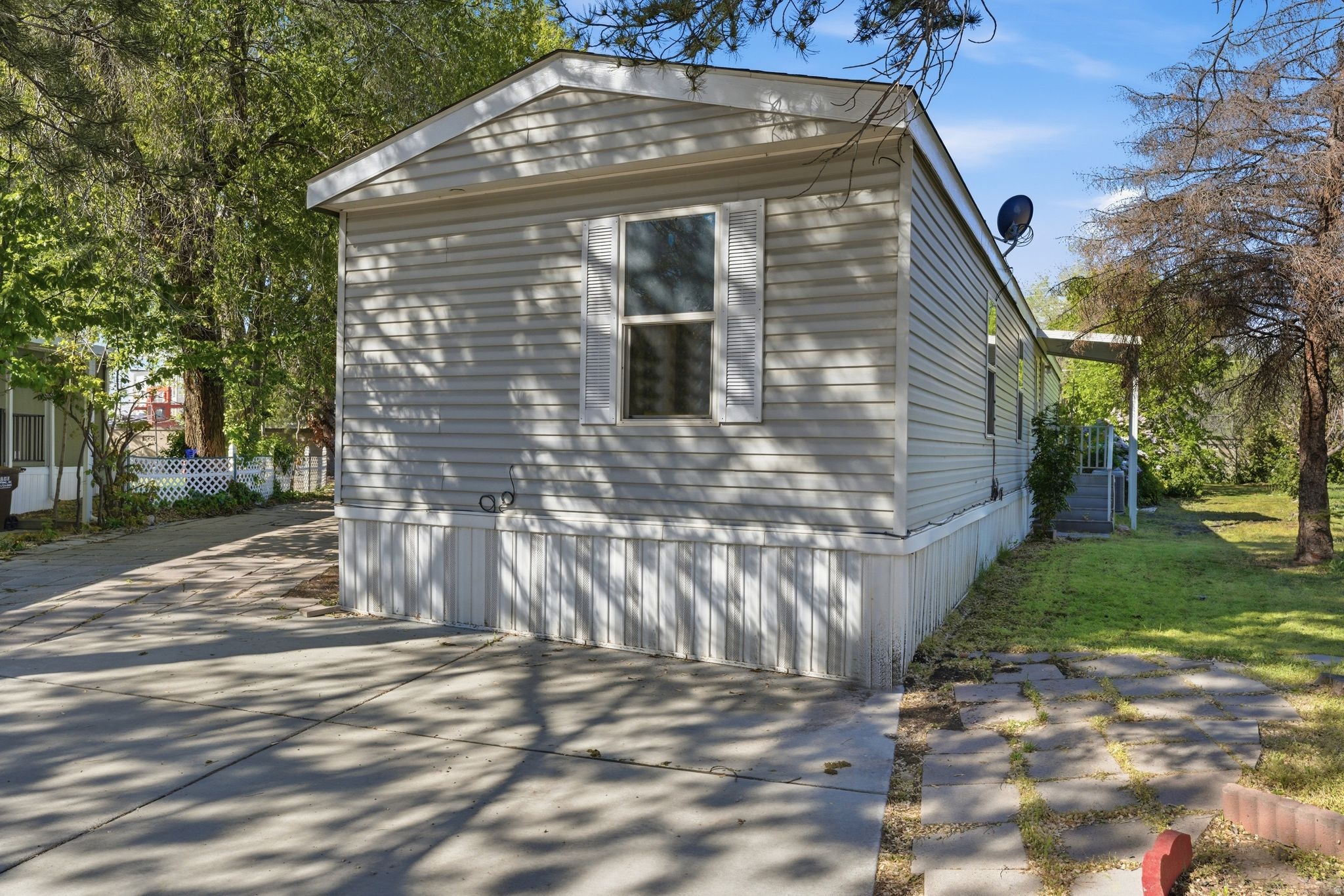 ALL SEASONS - Residential