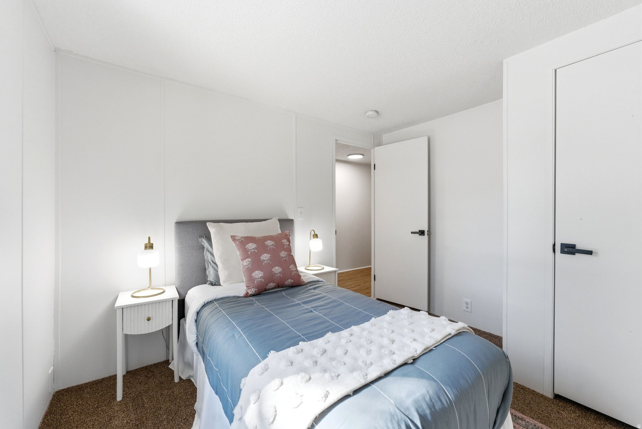 ALL SEASONS - Residential