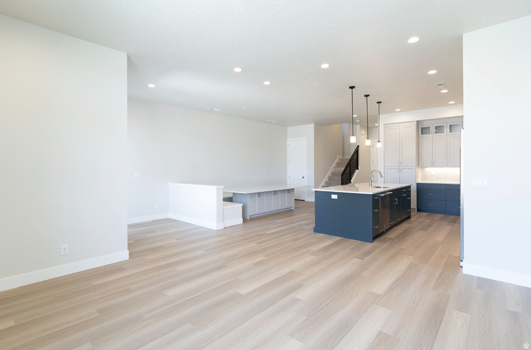 ATKINVILLE TOWNHOMES AT DESERT COLOR - Residential