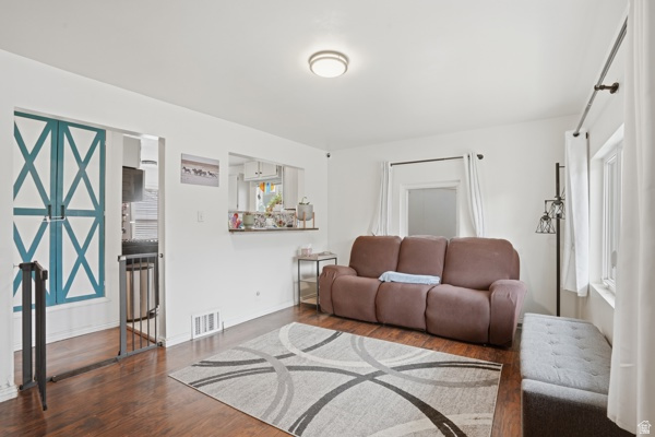 MUSCATINE PL - Residential