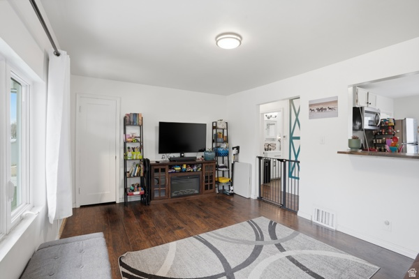 MUSCATINE PL - Residential