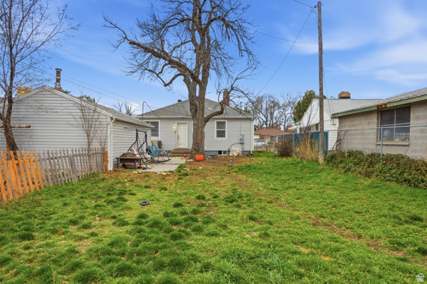 MUSCATINE PL - Residential