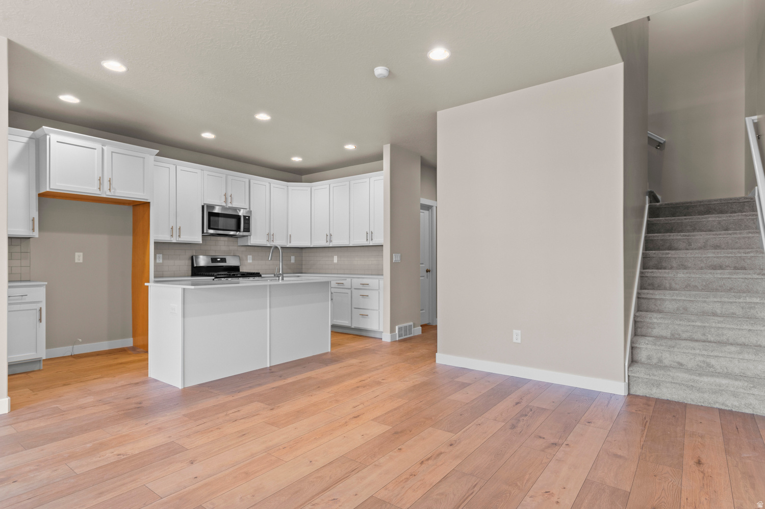 DRY CREEK HIGHLANDS TOWNS 175 - Residential